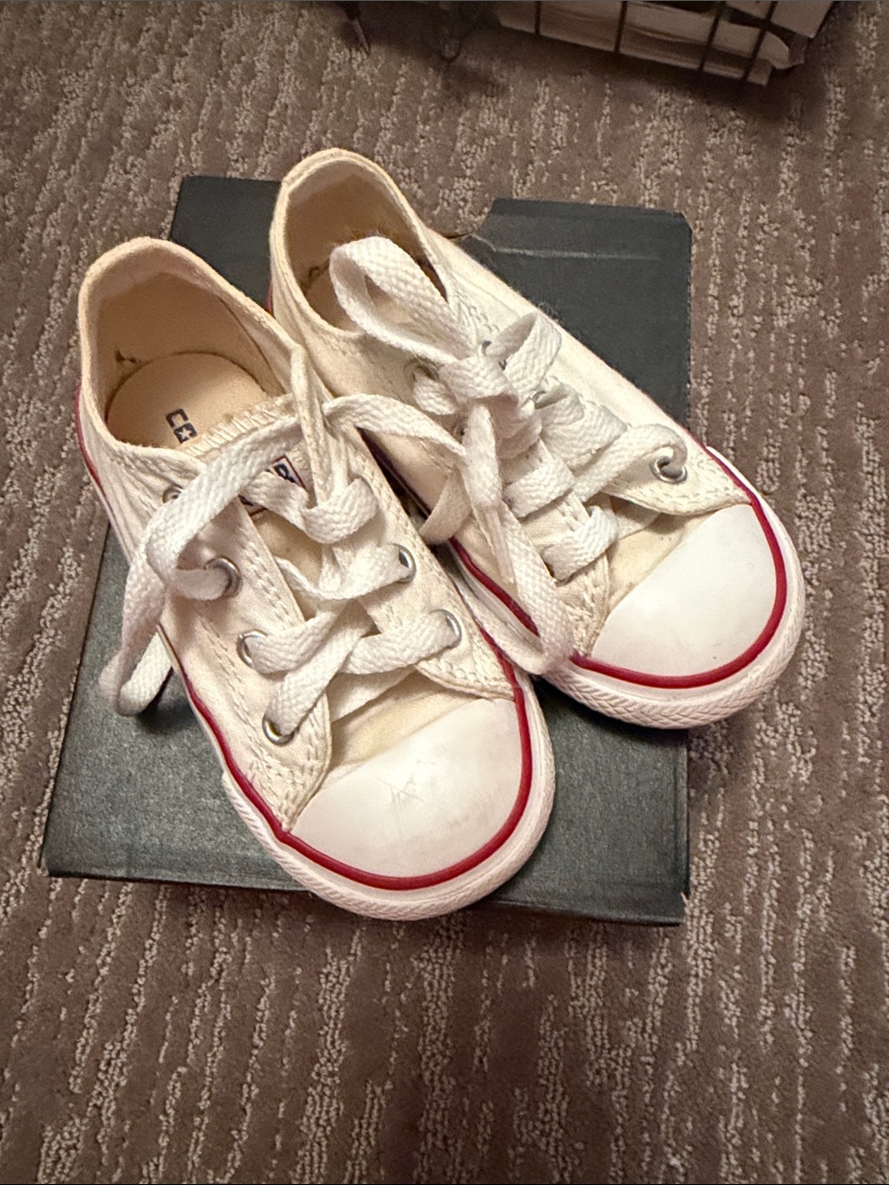 Converse White Canvas Kids Sneakers with Red Stripe